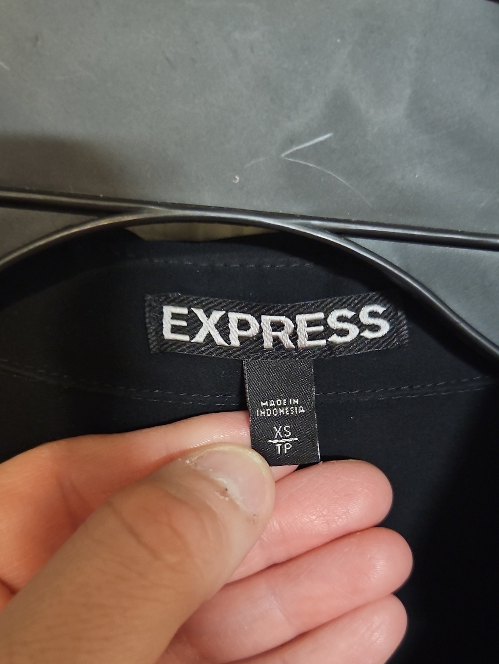 EXPRESS SHEER BLACK BUTTON DOWN SHIRT: GUC: SIZE XS - Picture 2 of 4
